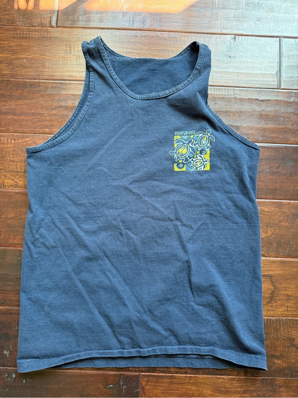 Vintage 90s Hawaii Turtle Tank Top Faded Black Surf Graphic Unisex M